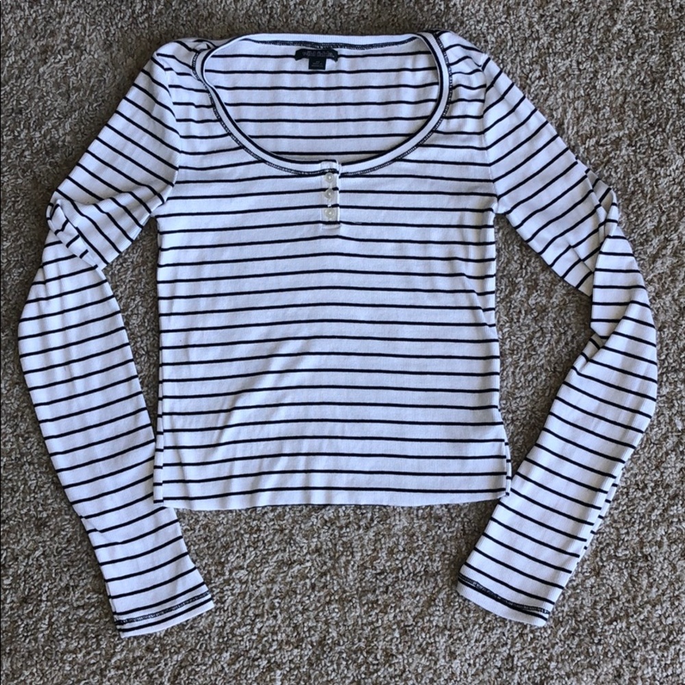 Wild Fable. Long Sleeve.